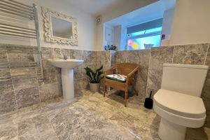 Lower Ground Bathroom- click for photo gallery
